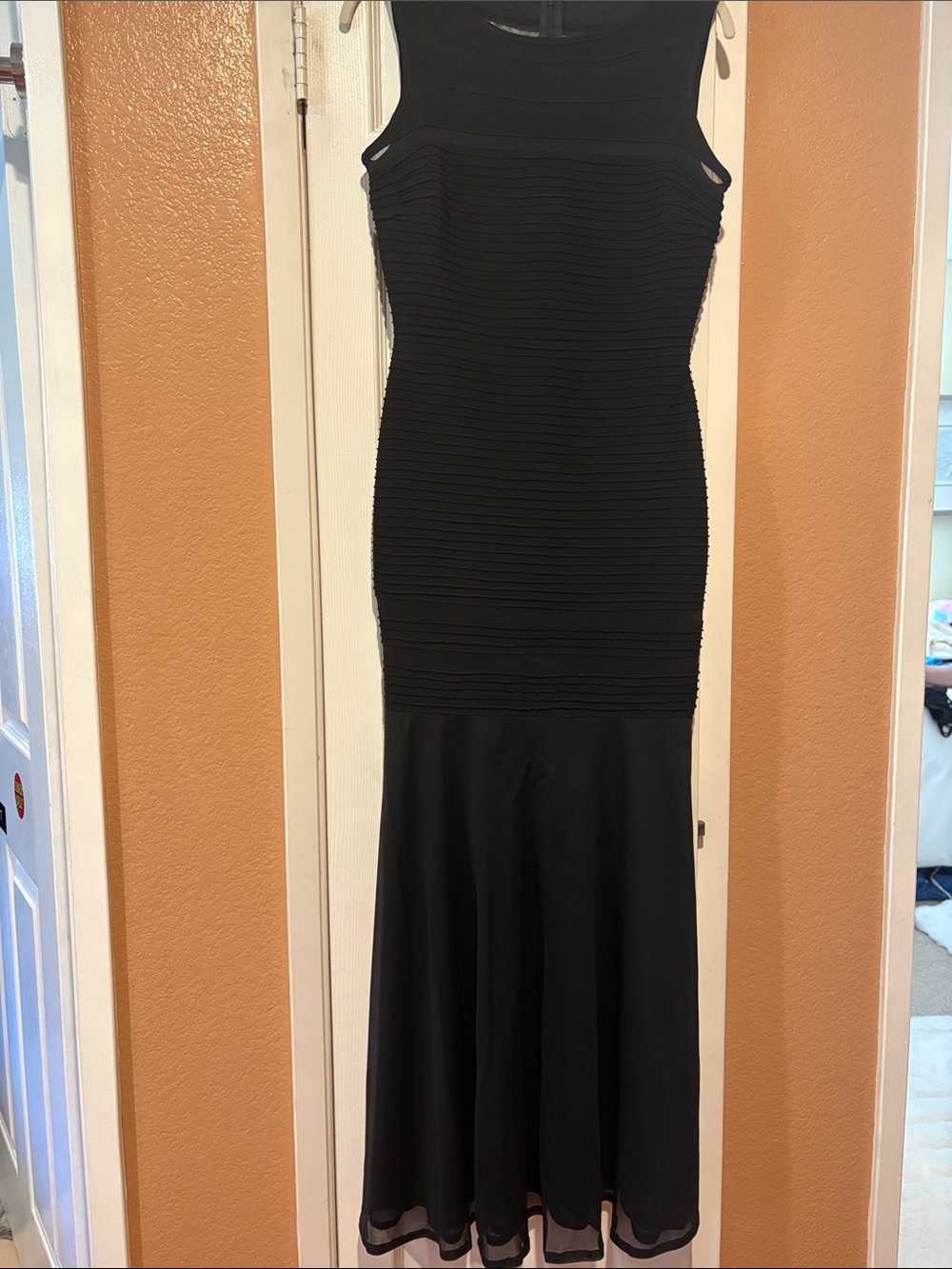 Xscape Black Sleeveless Fitted Mermaid Maxi Dress